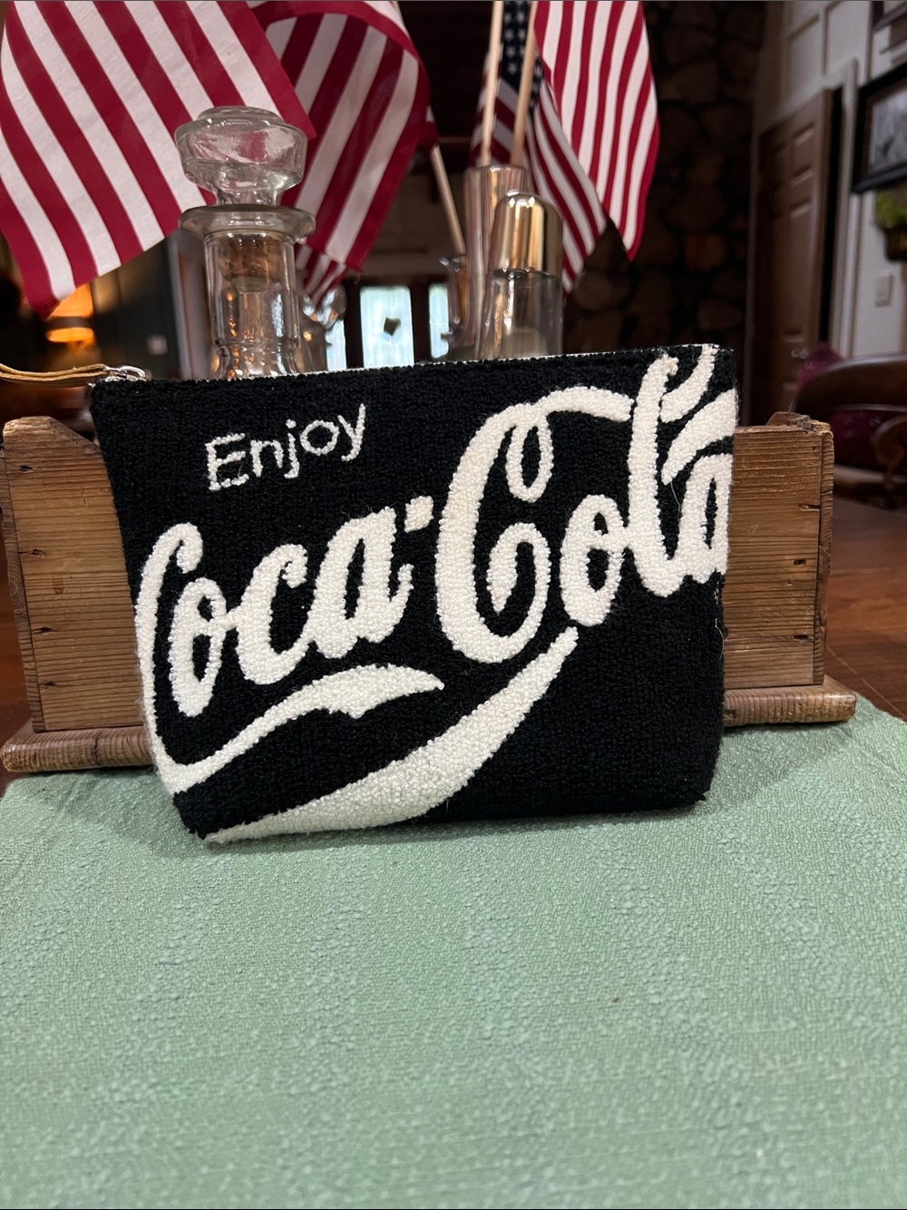 Coca-Cola Terry Boucle Clutch